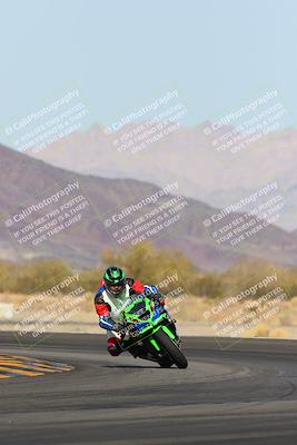 media/Feb-04-2023-SoCal Trackdays (Sat) [[8a776bf2c3]]/Turn 14 (115pm)/